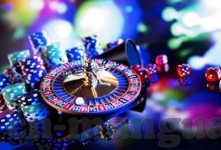世界杯11个女模抱球-世界杯11个女模抱球，时尚与体育的跨界盛宴